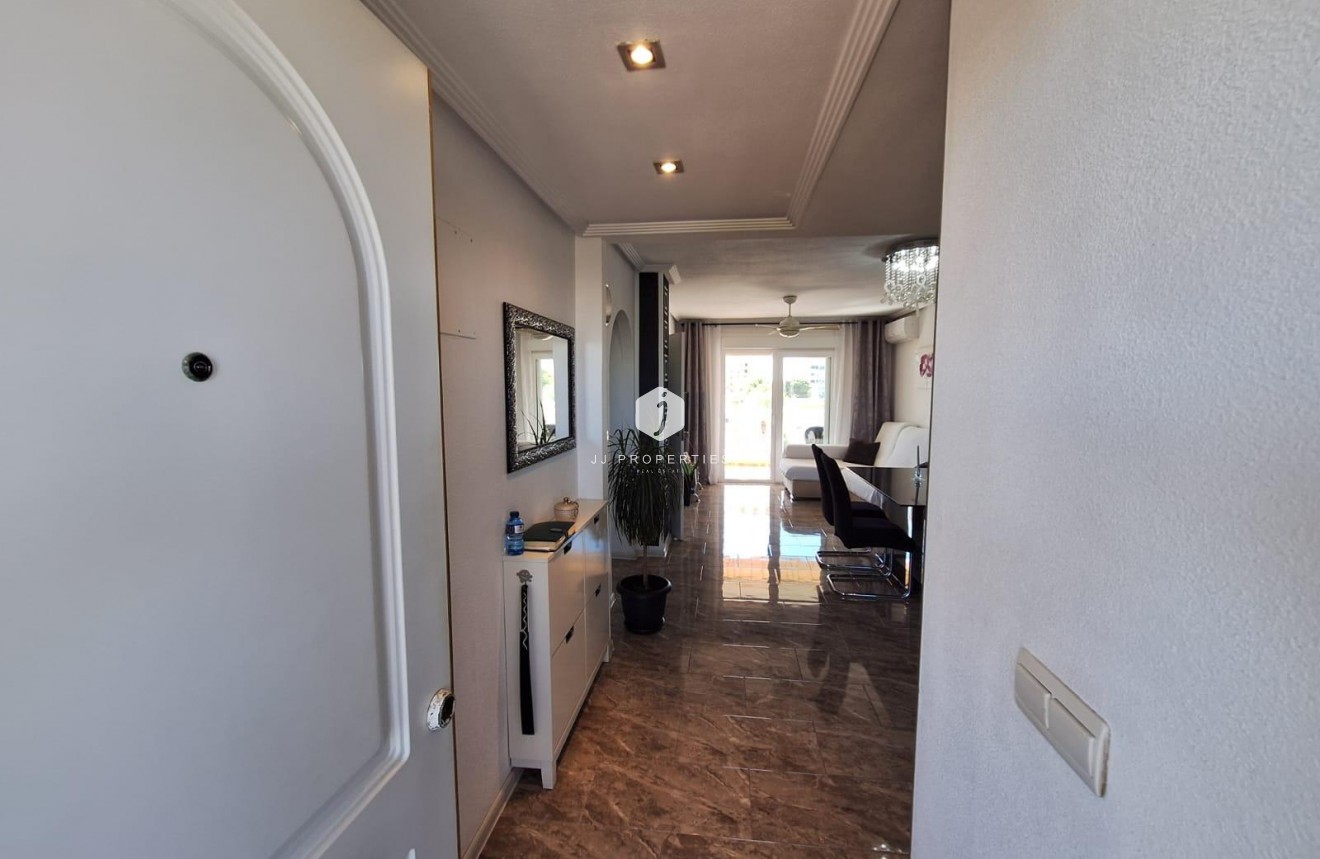 Segunda mano - Apartamento / piso -
Orihuela Costa - La Zenia