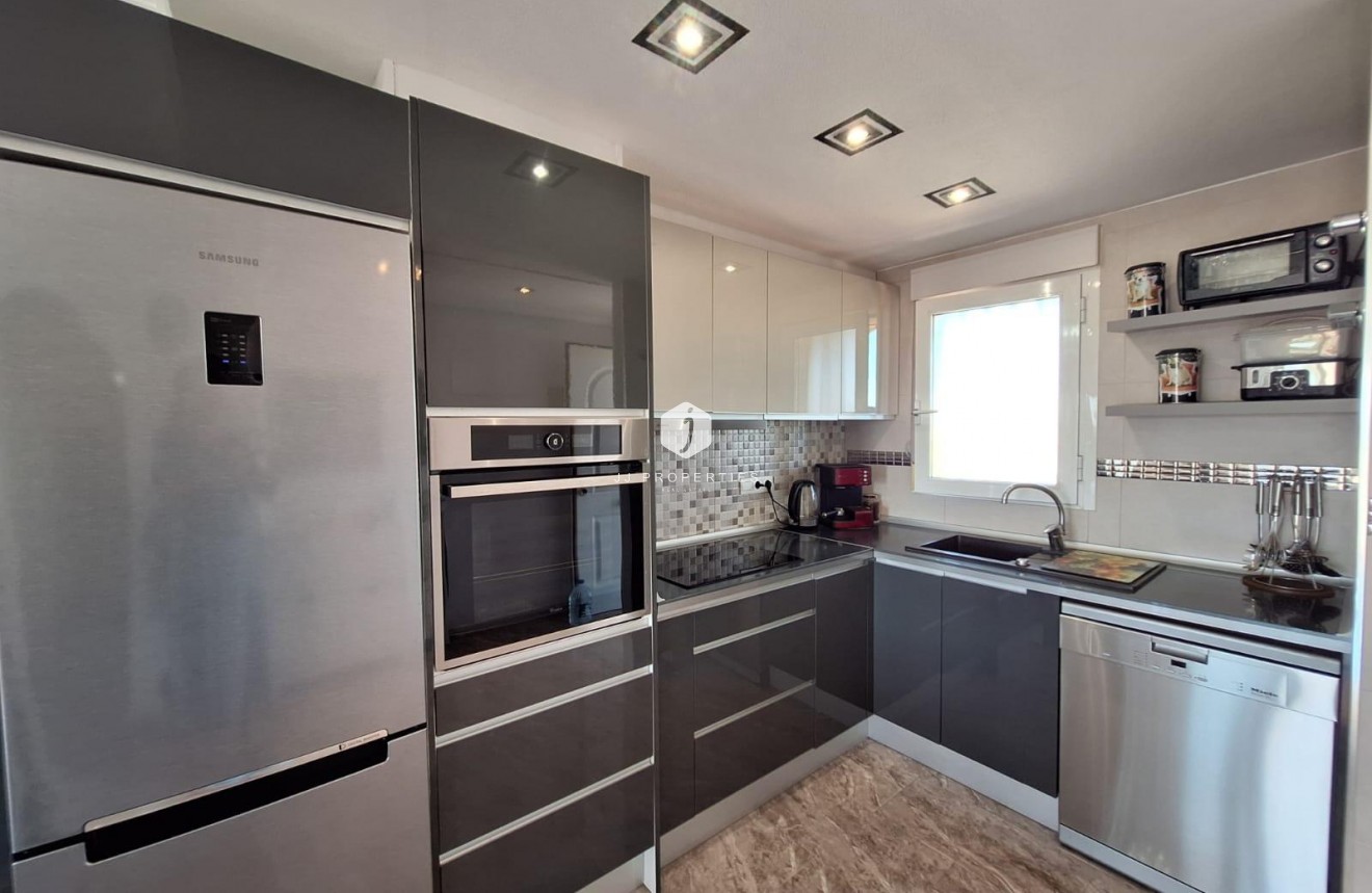 Segunda mano - Apartamento / piso -
Orihuela Costa - La Zenia