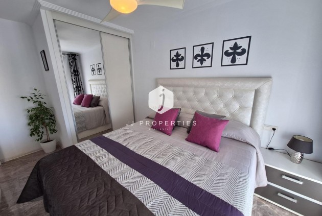 Segunda mano - Apartamento / piso -
Orihuela Costa - La Zenia