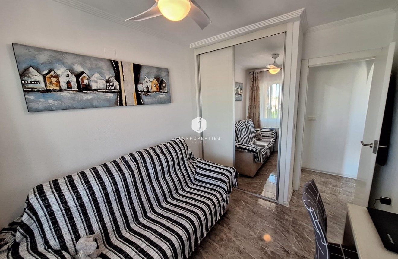 Segunda mano - Apartamento / piso -
Orihuela Costa - La Zenia