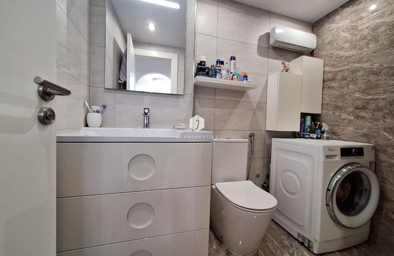 Segunda mano - Apartamento / piso -
Orihuela Costa - La Zenia