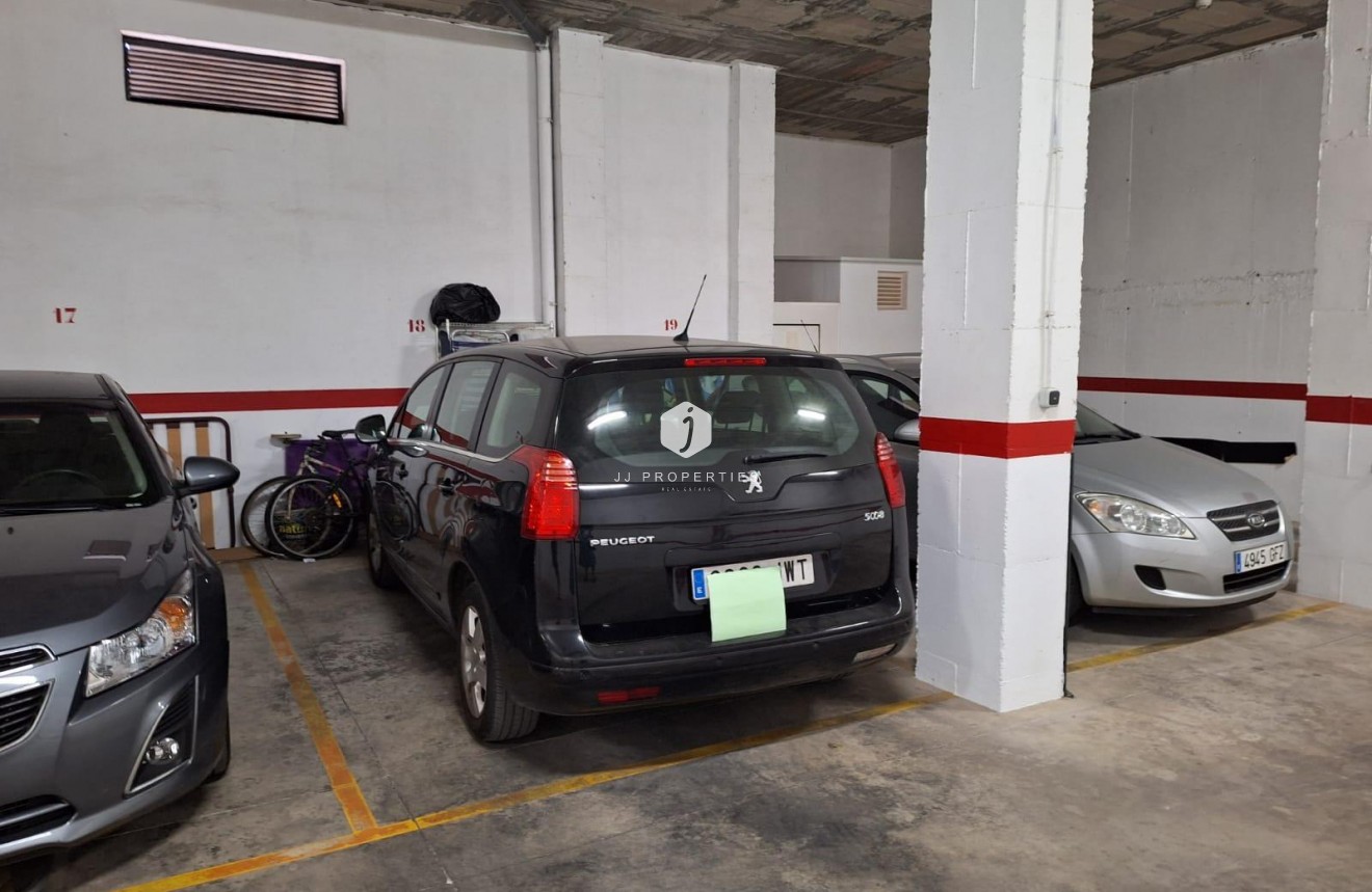 Segunda mano - Apartamento / piso -
Orihuela Costa - La Zenia