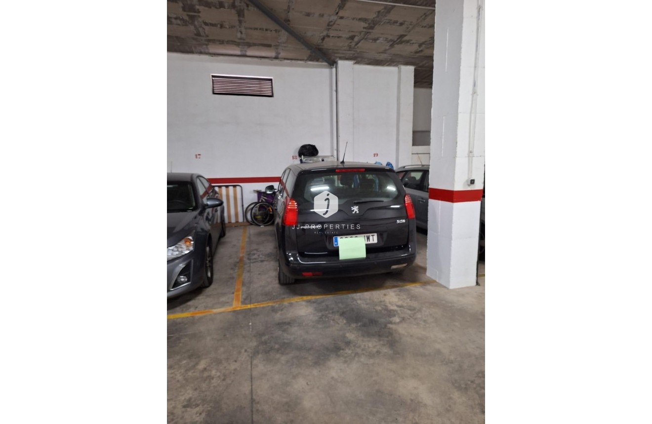 Segunda mano - Apartamento / piso -
Orihuela Costa - La Zenia