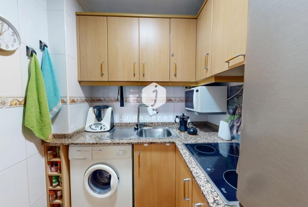 Segunda mano - Apartamento / piso -
Torrevieja - Estacion de autobuses