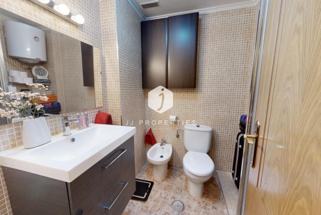 Segunda mano - Apartamento / piso -
Torrevieja - Estacion de autobuses