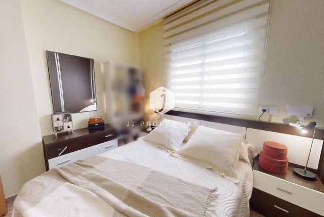 Segunda mano - Apartamento / piso -
Torrevieja - Estacion de autobuses