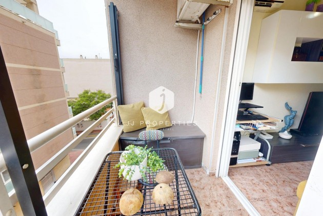 Segunda mano - Apartamento / piso -
Torrevieja - Estacion de autobuses