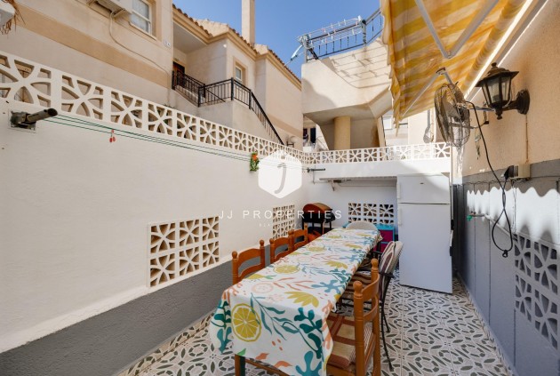 Segunda mano - Bungalow -
Torrevieja - aguas nuevas