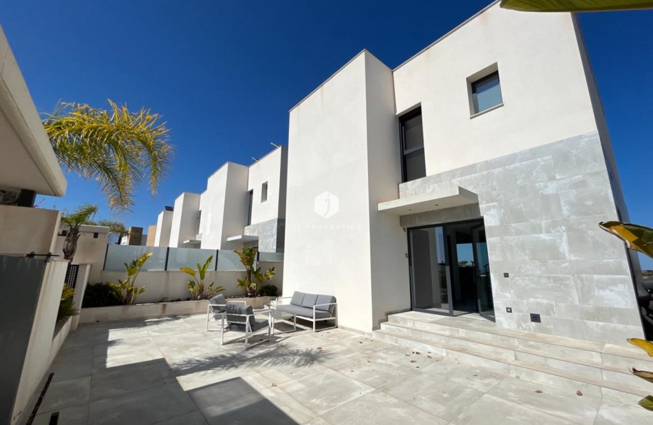 Segunda mano - Villa -
Rojales - Inland