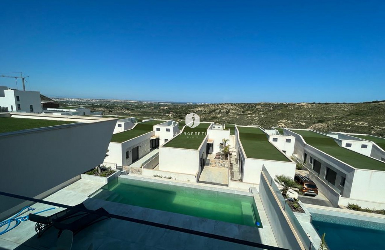 Segunda mano - Villa -
Rojales - Inland