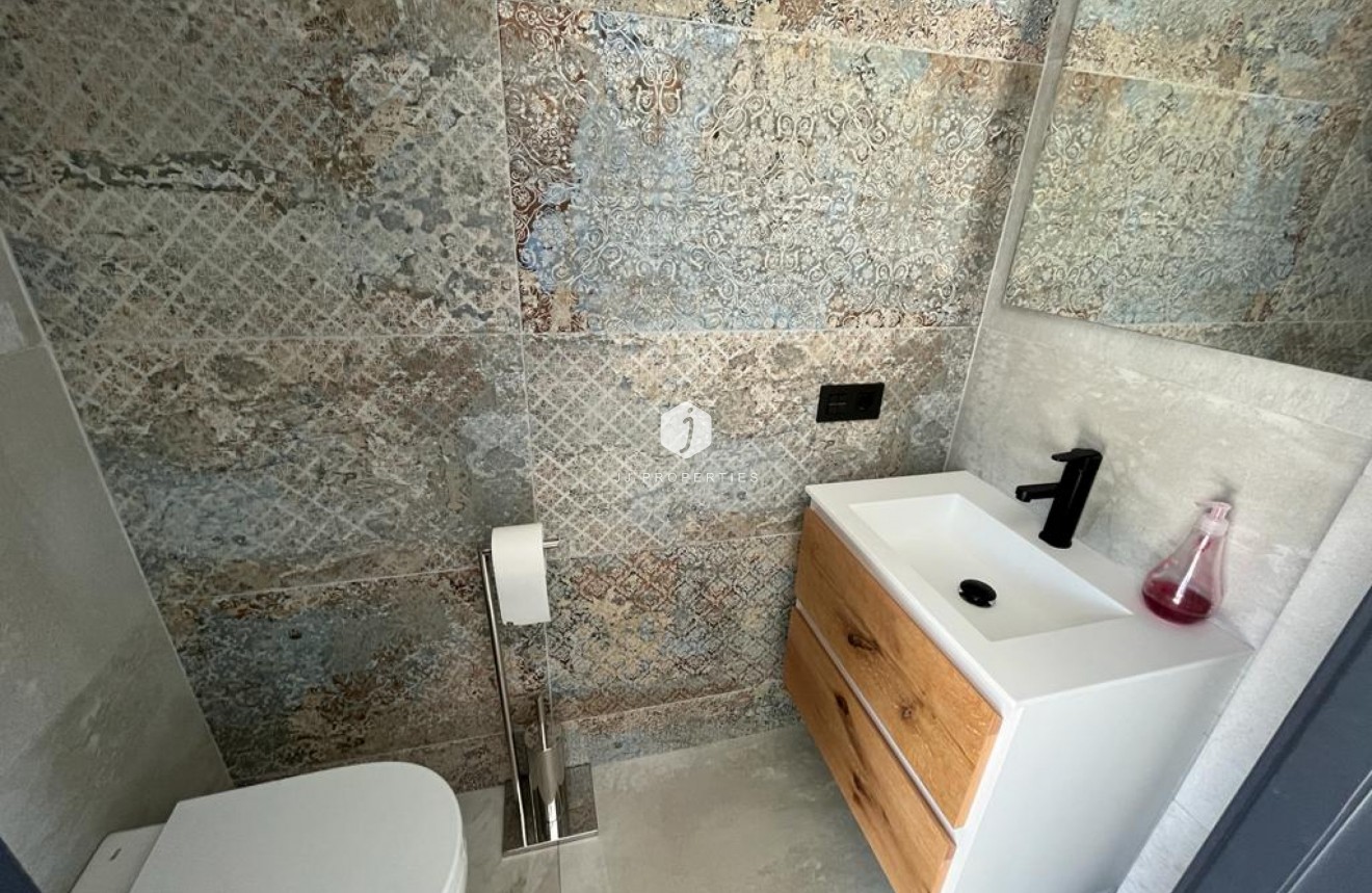 Segunda mano - Villa -
Rojales - Inland