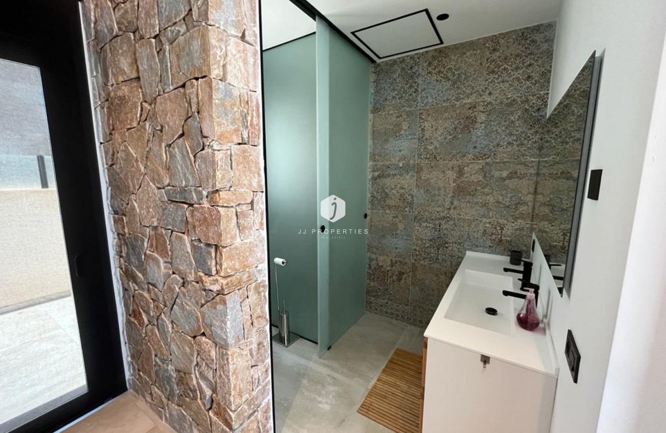 Segunda mano - Villa -
Rojales - Inland