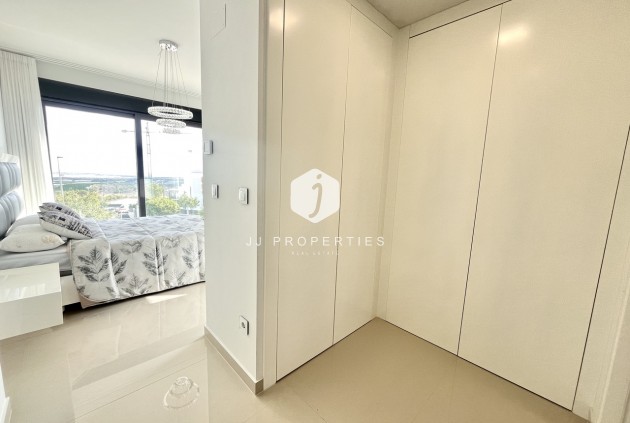 Segunda mano - Villa -
San Miguel de Salinas - Inland