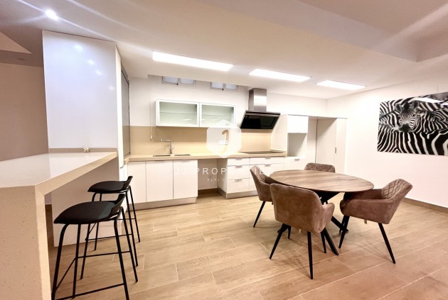 Segunda mano - Villa -
San Miguel de Salinas - Inland