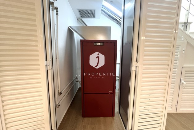 Segunda mano - Villa -
San Miguel de Salinas - Inland