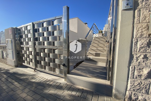 Segunda mano - Villa -
San Miguel de Salinas - Inland