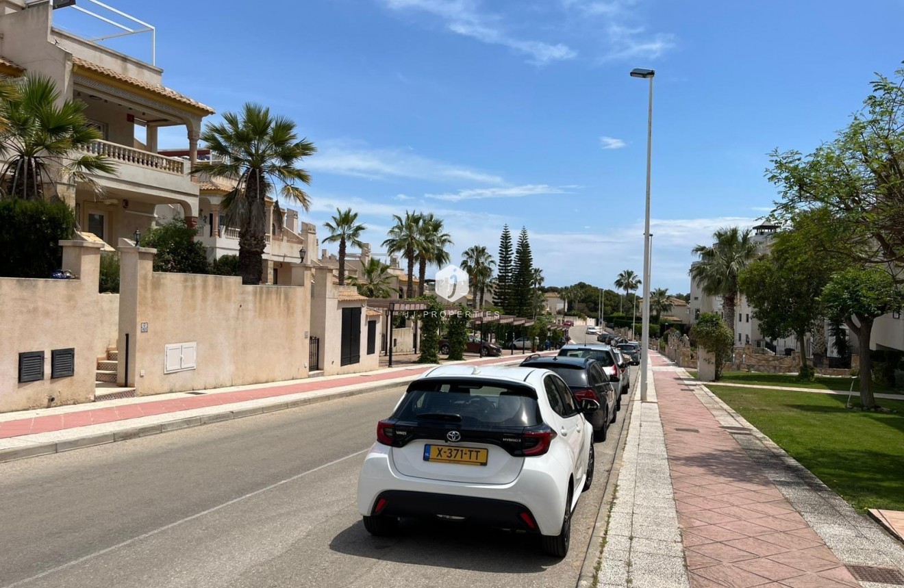 Segunda mano - Apartamento / piso -
Orihuela Costa - Las Ramblas