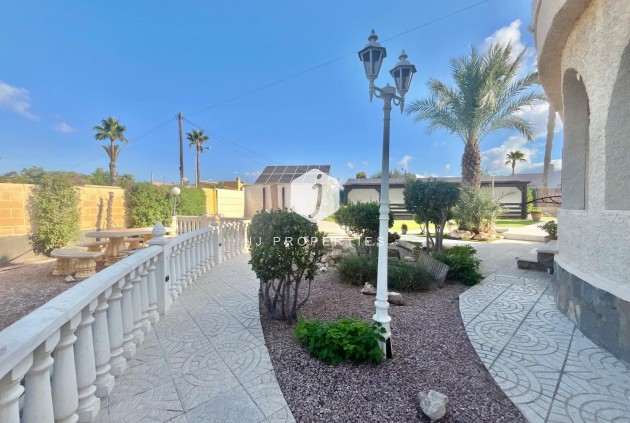 Segunda mano - Villa -
Torrevieja - San luis