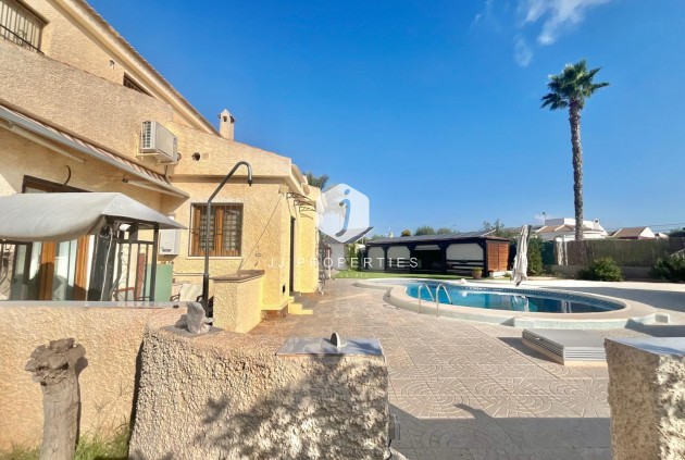 Segunda mano - Villa -
Torrevieja - San luis