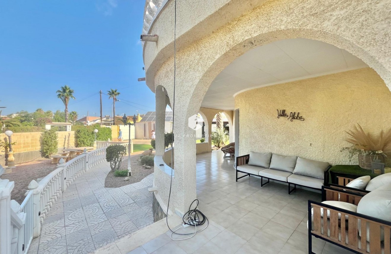 Segunda mano - Villa -
Torrevieja - San luis