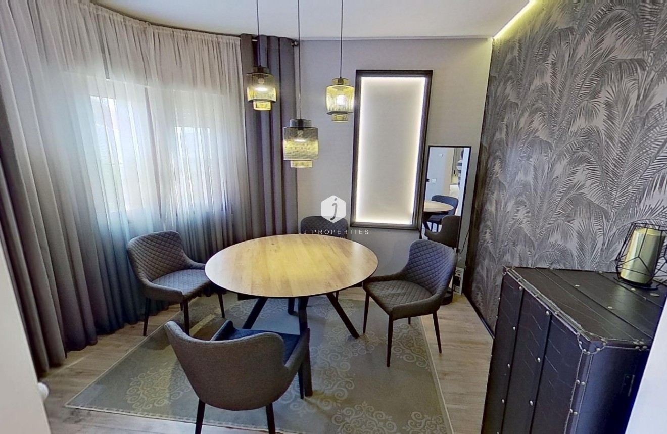 Segunda mano - Villa -
Torrevieja - San luis