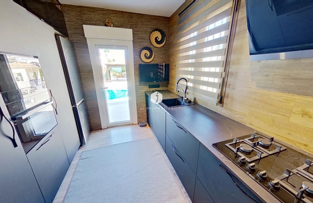 Segunda mano - Villa -
Torrevieja - San luis