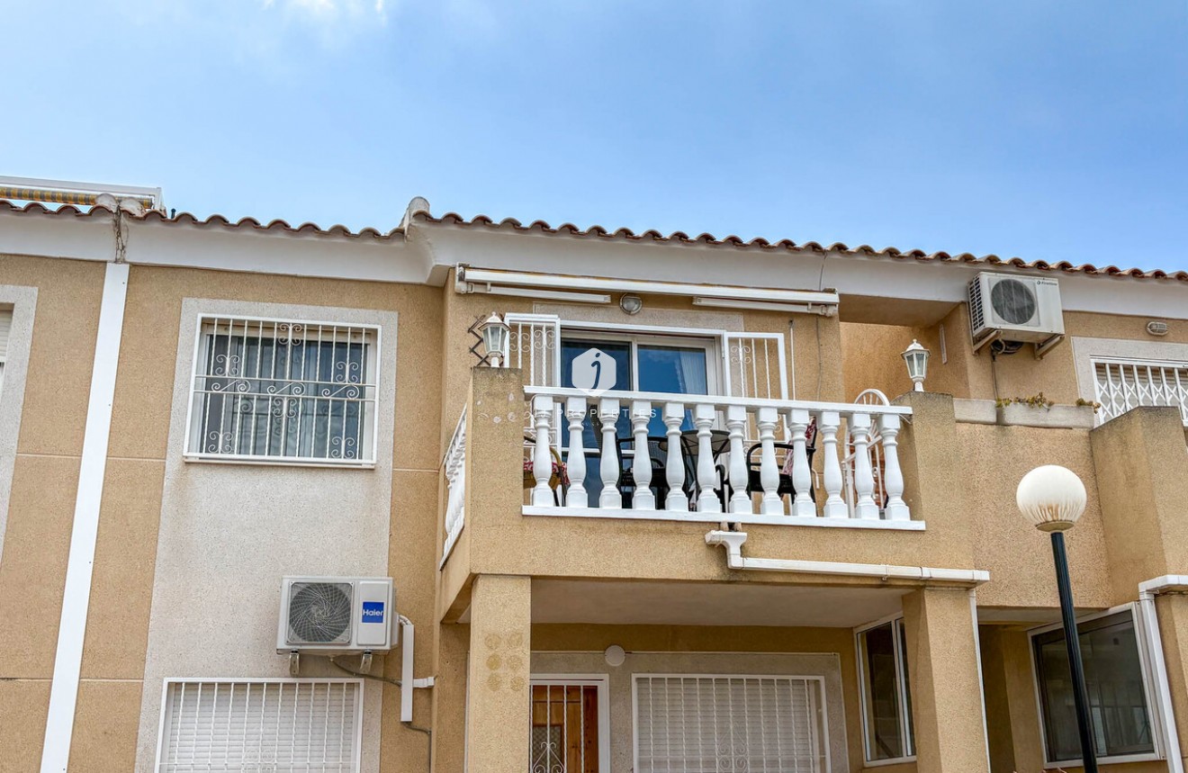 Segunda mano - Apartamento / piso -
Los Balcones - Costa Blanca