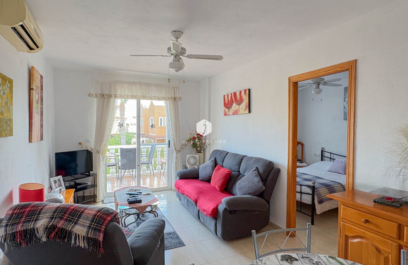 Segunda mano - Apartamento / piso -
Los Balcones - Costa Blanca