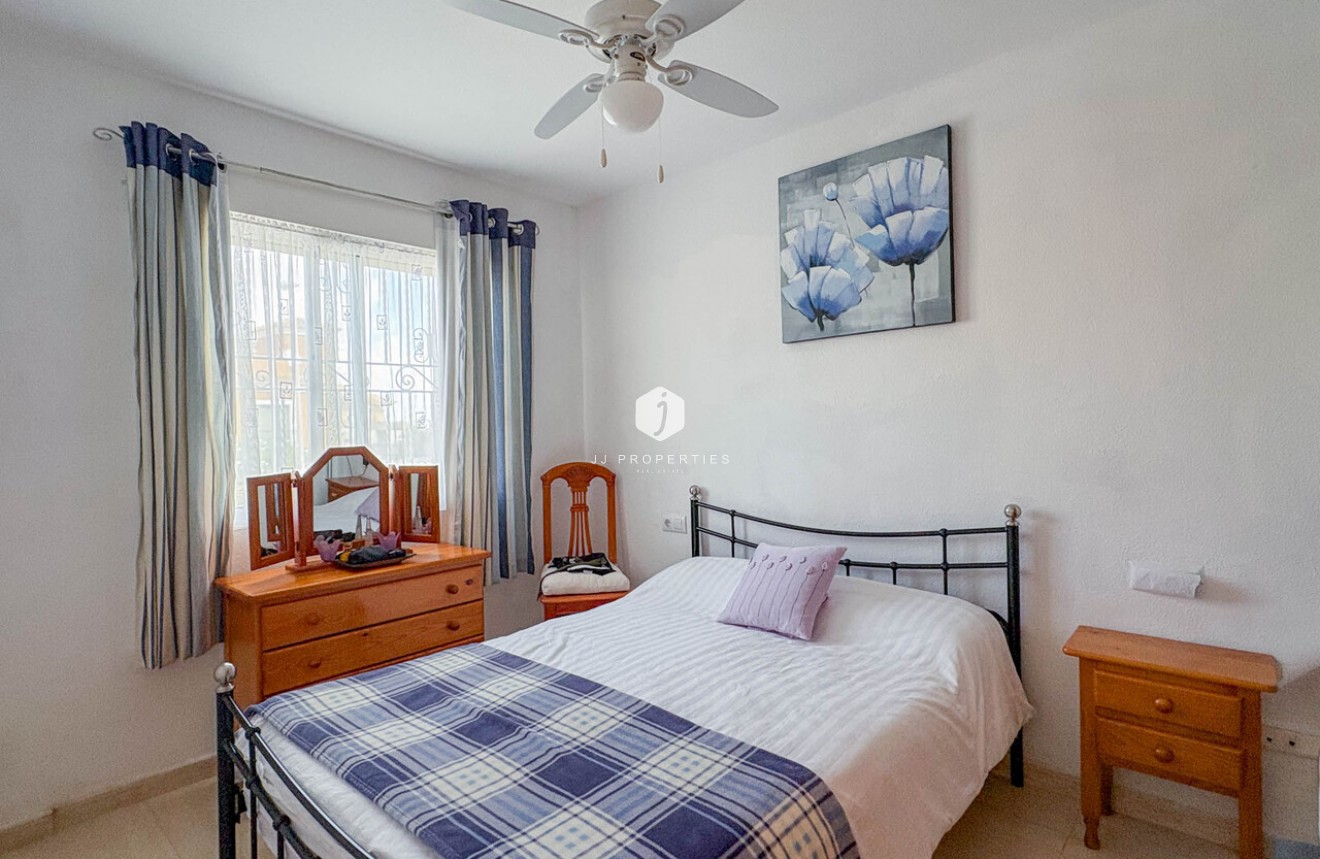 Segunda mano - Apartamento / piso -
Los Balcones - Costa Blanca