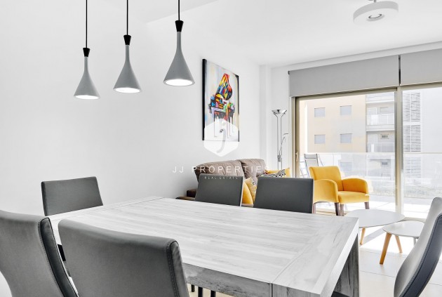 Segunda mano - Apartamento / piso -
Orihuela Costa - Costa Blanca