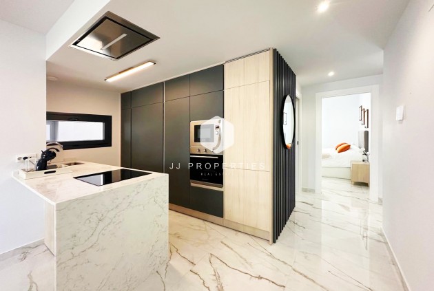 D'occasion - Appartement -
Torrevieja - Costa Blanca