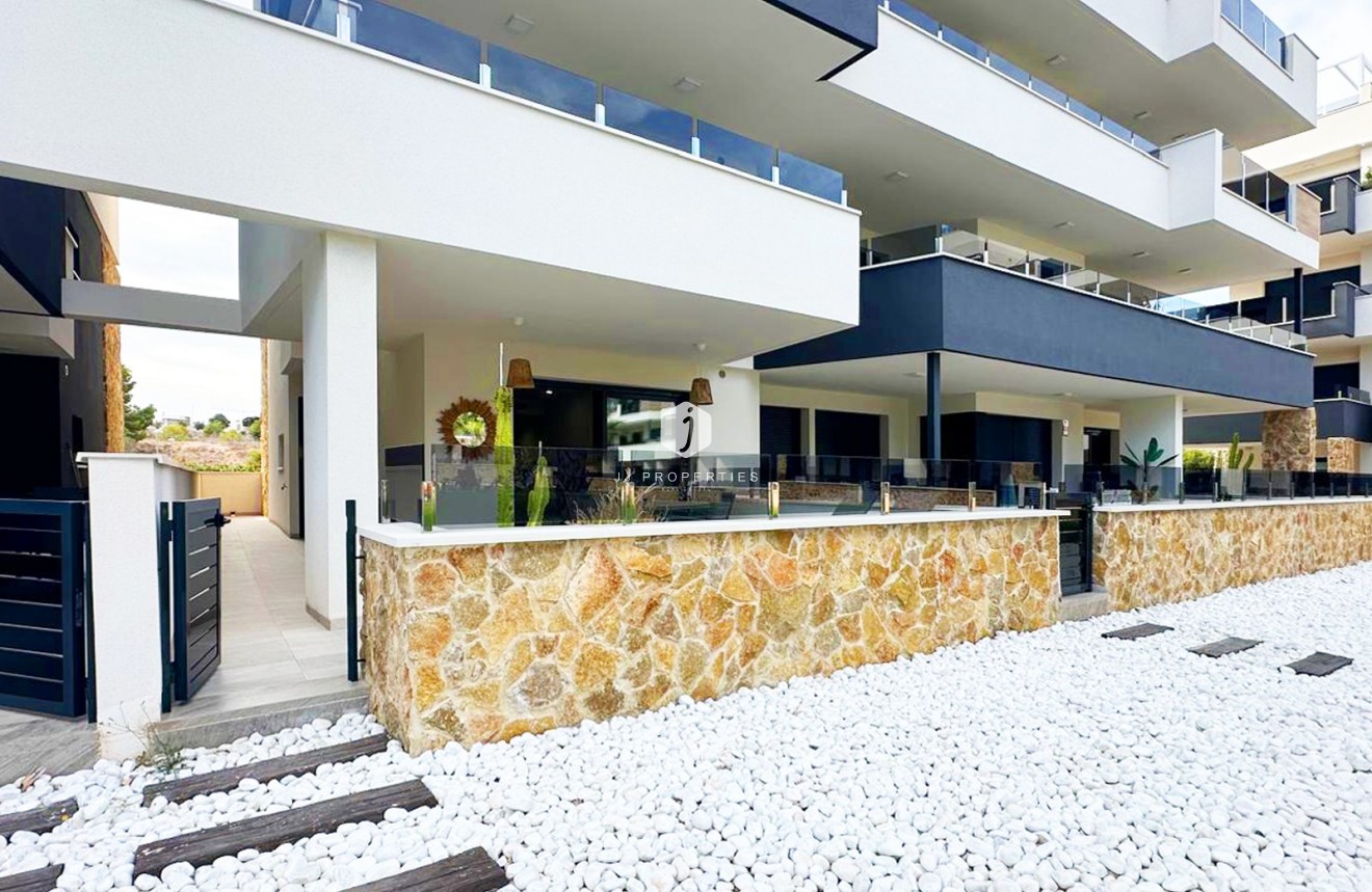 D'occasion - Appartement -
Torrevieja - Costa Blanca