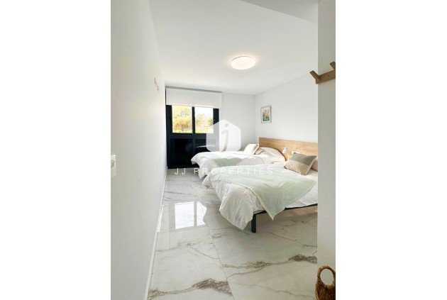 D'occasion - Appartement -
Torrevieja - Costa Blanca