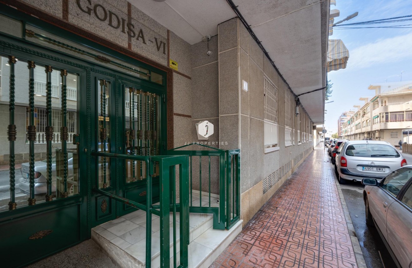 Segunda mano - Apartamento / piso -
Torrevieja - Acequion