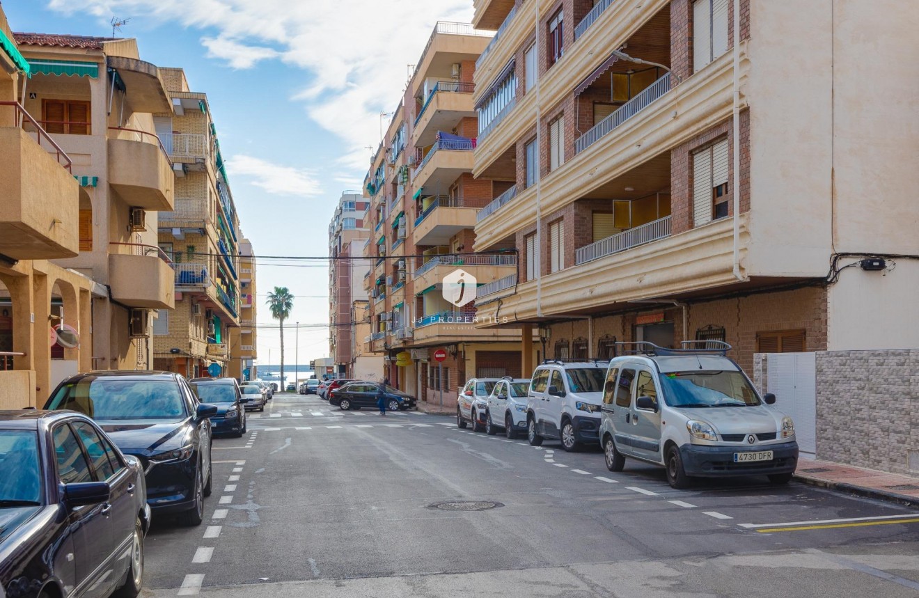Segunda mano - Apartamento / piso -
Torrevieja - Acequion