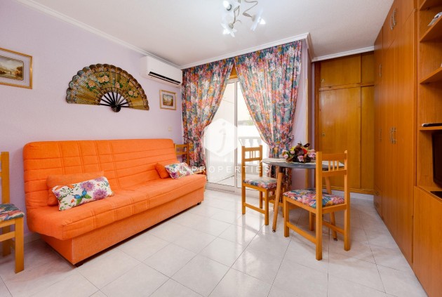 Segunda mano - Apartamento / piso -
Torrevieja - Acequion