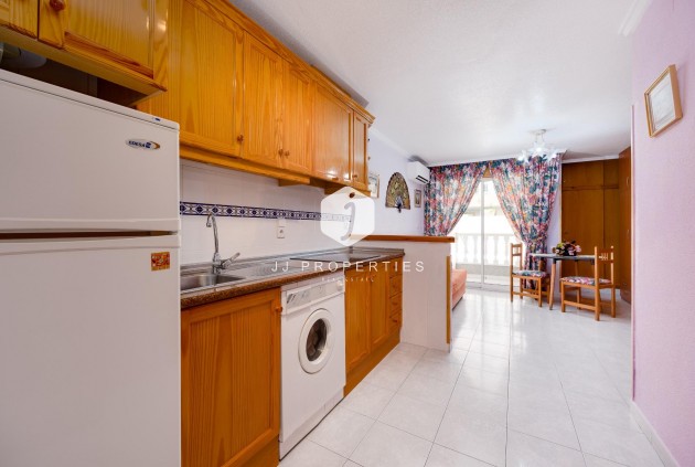 Segunda mano - Apartamento / piso -
Torrevieja - Acequion