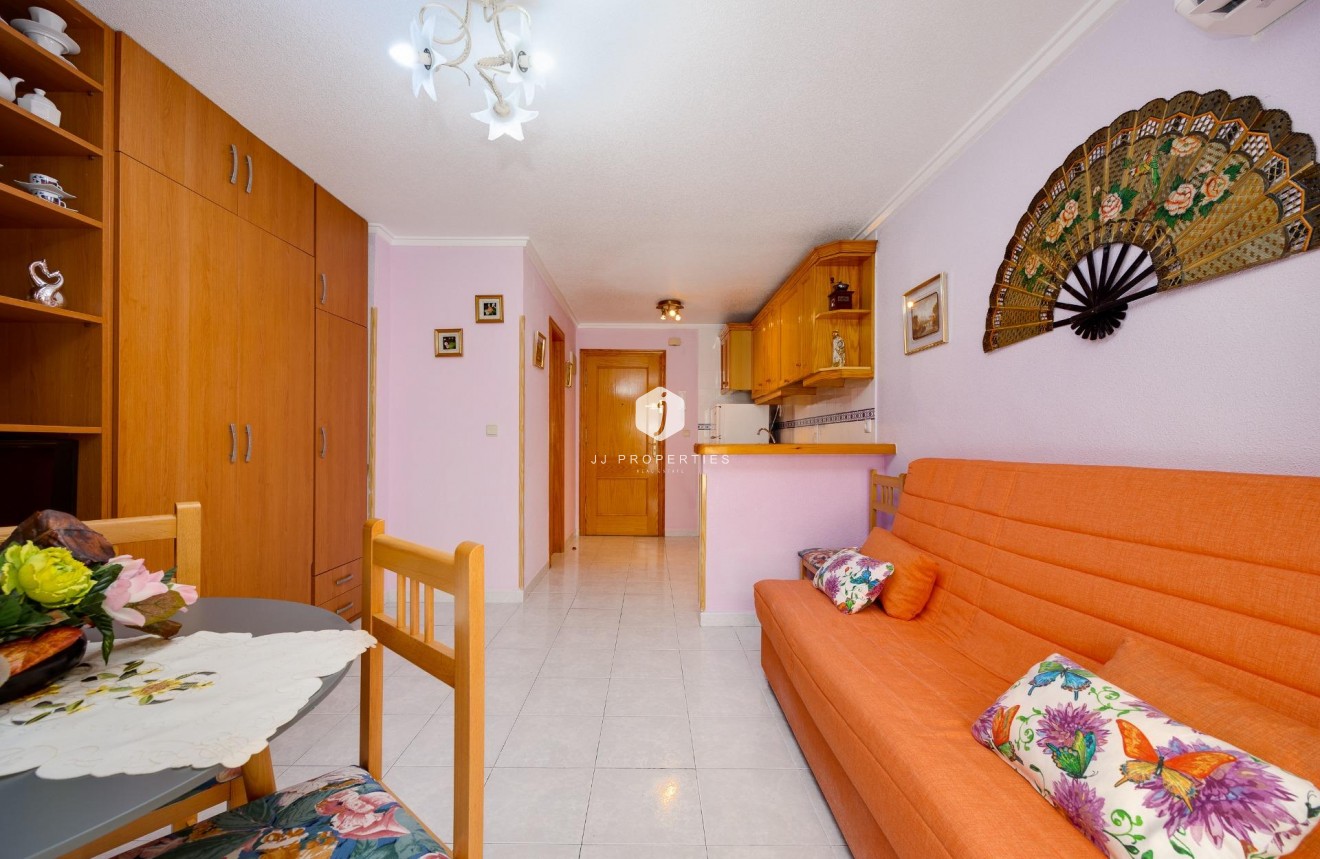 Segunda mano - Apartamento / piso -
Torrevieja - Acequion