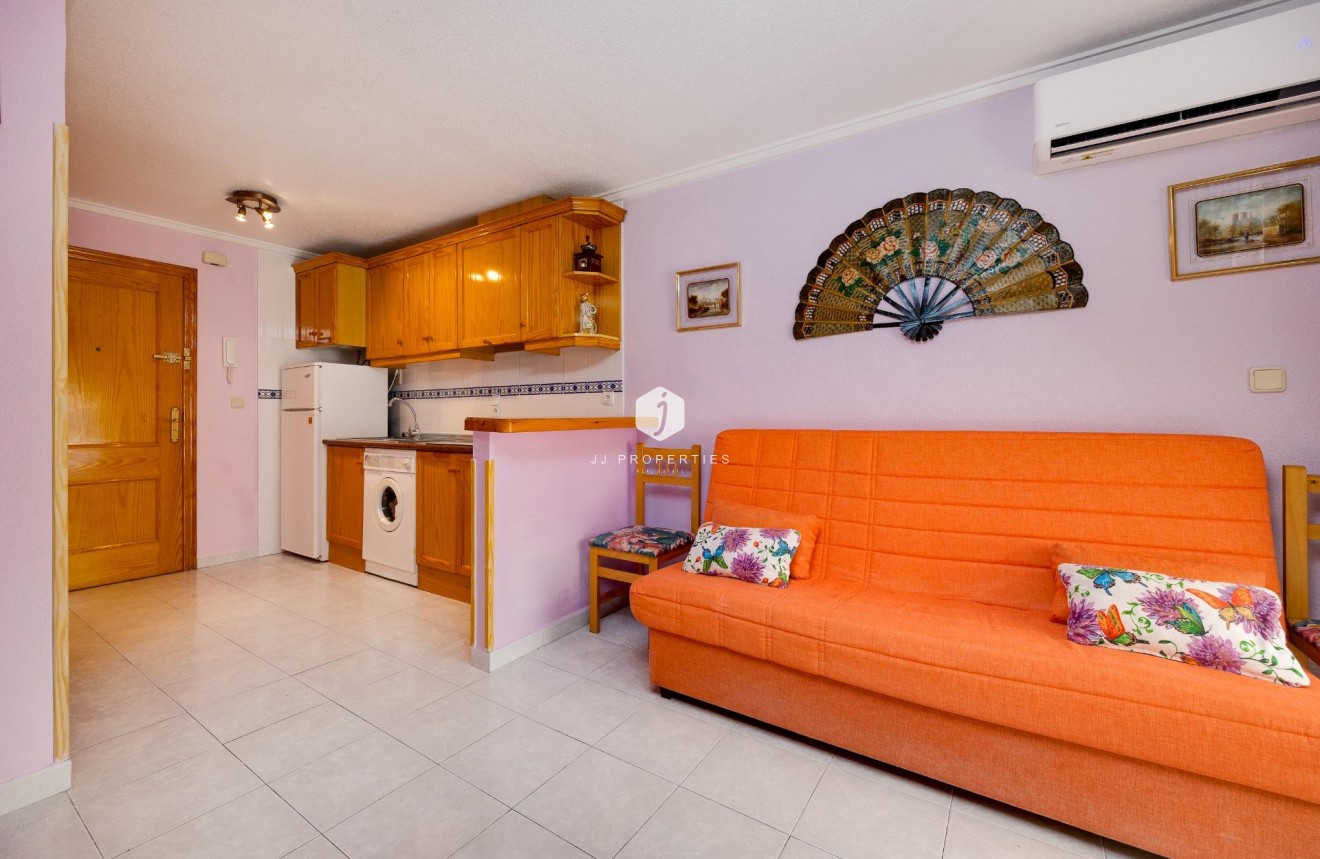 Segunda mano - Apartamento / piso -
Torrevieja - Acequion