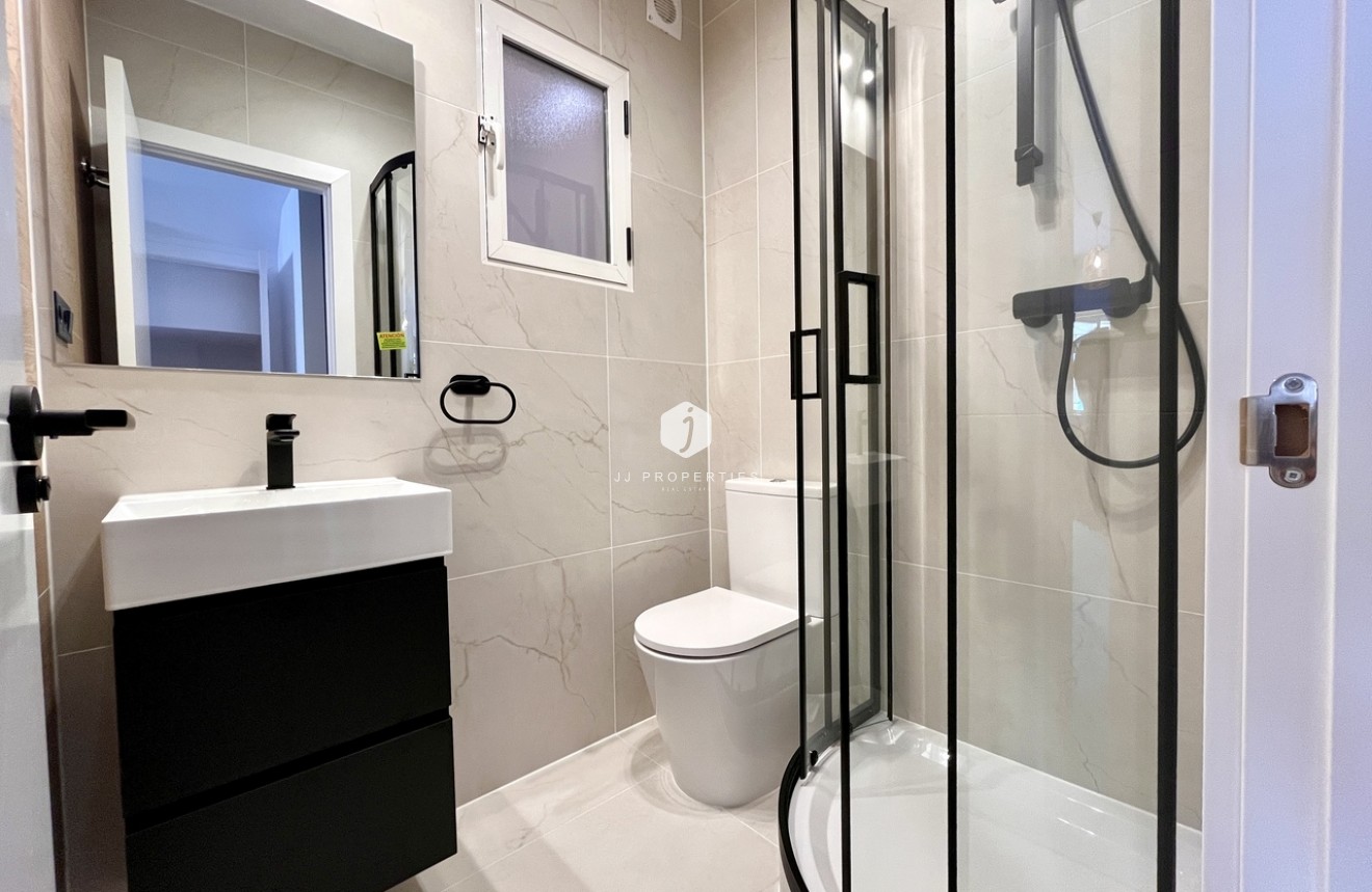 Segunda mano - Chalet -
Playa Flamenca - Costa Blanca