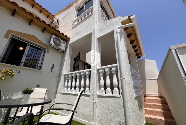 Segunda mano - Chalet -
Playa Flamenca - Costa Blanca