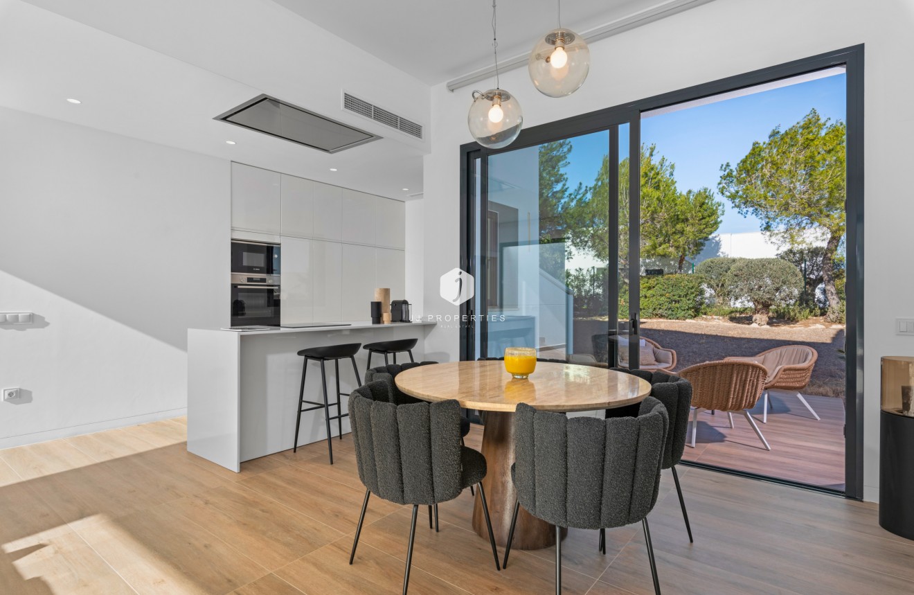 Segunda mano - Villa -
Dehesa de Campoamor - Costa Blanca