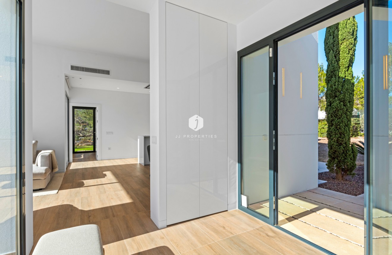 Segunda mano - Villa -
Dehesa de Campoamor - Costa Blanca