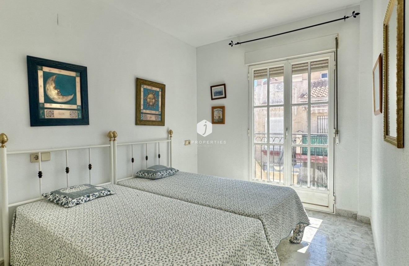 Segunda mano - Apartamento / piso -
Orihuela Costa - Costa Blanca