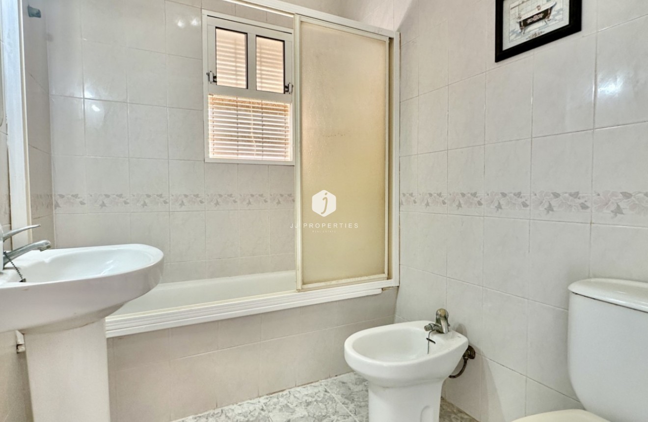 Segunda mano - Apartamento / piso -
Orihuela Costa - Costa Blanca