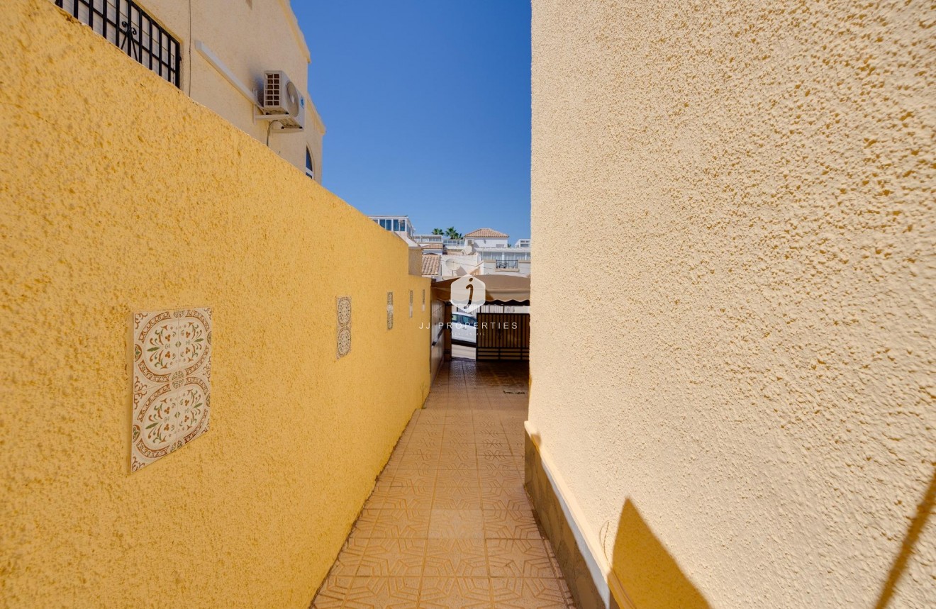 Segunda mano - Villa -
San Fulgencio - La Marina