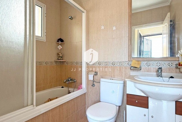 D'occasion - Chalet -
Torrevieja - Costa Blanca