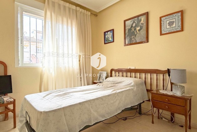 D'occasion - Chalet -
Torrevieja - Costa Blanca