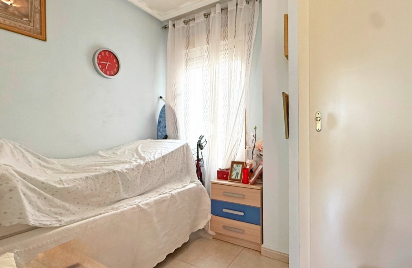 D'occasion - Chalet -
Torrevieja - Costa Blanca