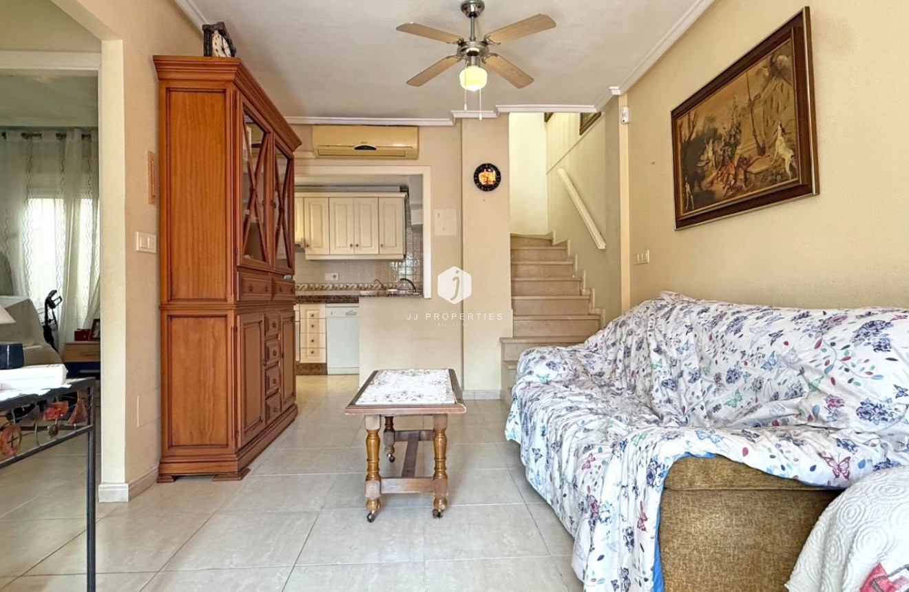 D'occasion - Chalet -
Torrevieja - Costa Blanca